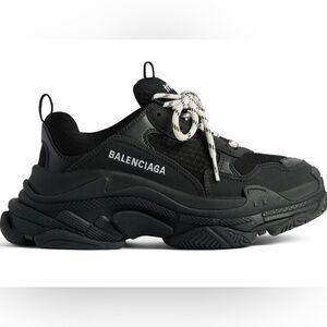 Black Triple S Balenciaga Sneakers